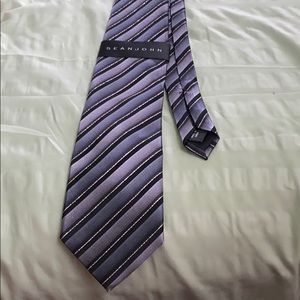 SEAN JOHN Tie for Men with unique sparkle design